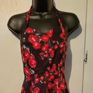 IHot halter dress